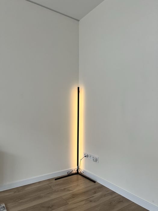 Lampa Led stojąca kolorowa 140 cm