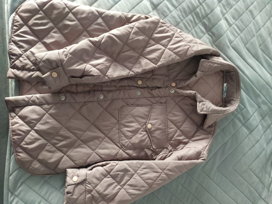 Бежева куртка тонка