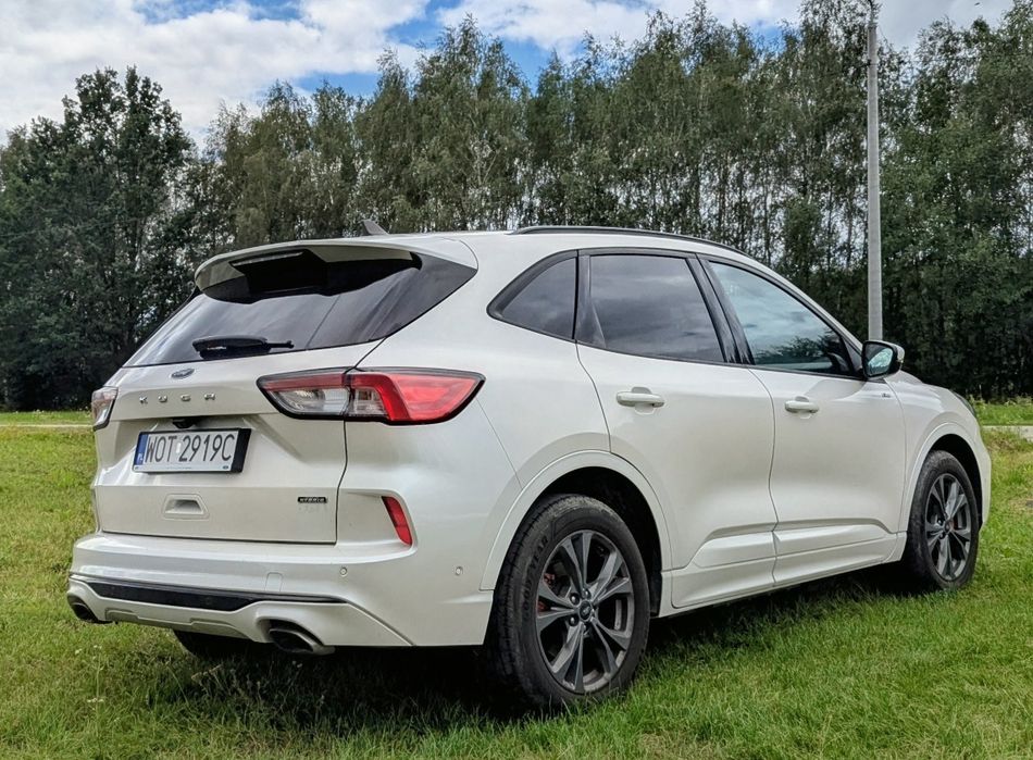 Ford Kuga plug-in 2021 2,5 ST-LINE