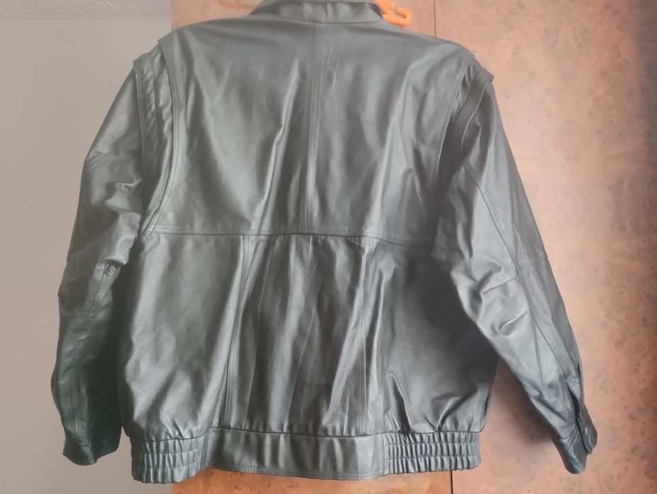 Вінтажна шкіряна куртка-бомбер (Echt Leder). Фурнітура YKK Ziplon. 56р