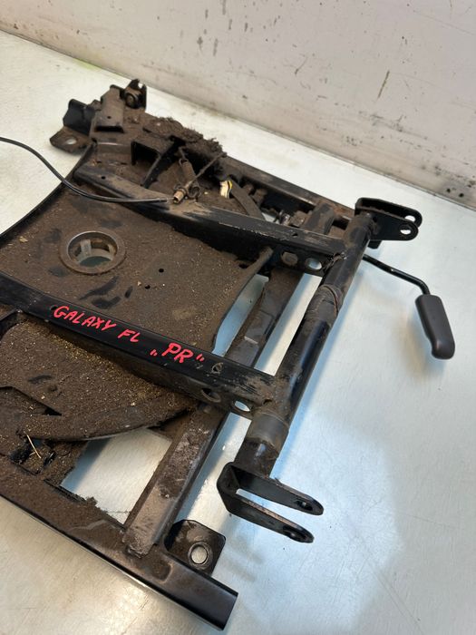 Ford Galaxy mk1 Fotele obrotowe kamper komplet obrotnice