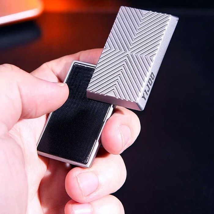 EDC Фіджет іграшка YIJOO слайдер магнітний Fidget Toy антістрес офісний клацалка (чорний, срібний)