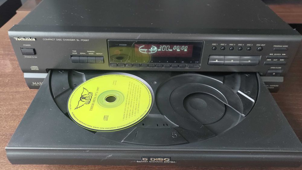 Odtwarzacz/Zmieniarka CD Technics - Compact Disc Changer SL-PD687