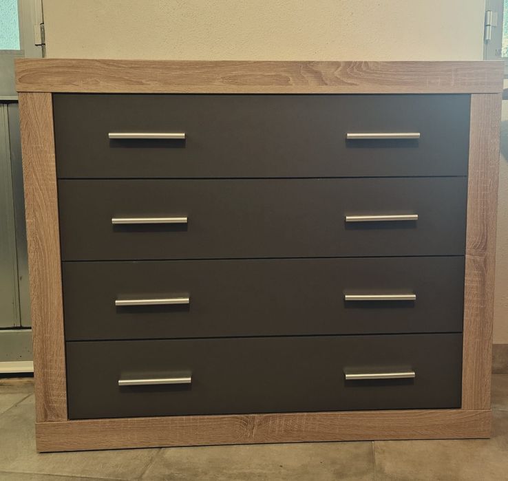 Cómoda NOVA acabada de montar