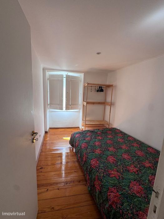 *Apartamento T1 para arrendar em Lisboa – Rua de Santa Bárbara*
