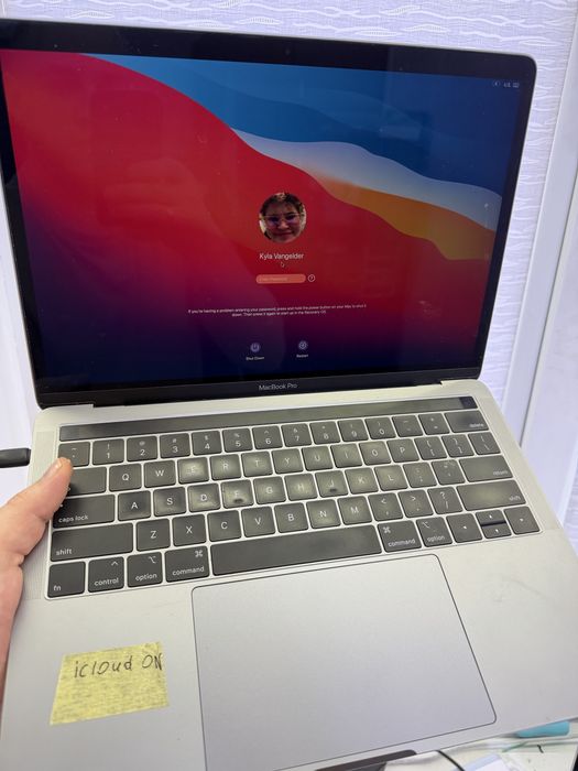 MacBook Pro A2159 – на запчастини (iCloud заблокований)