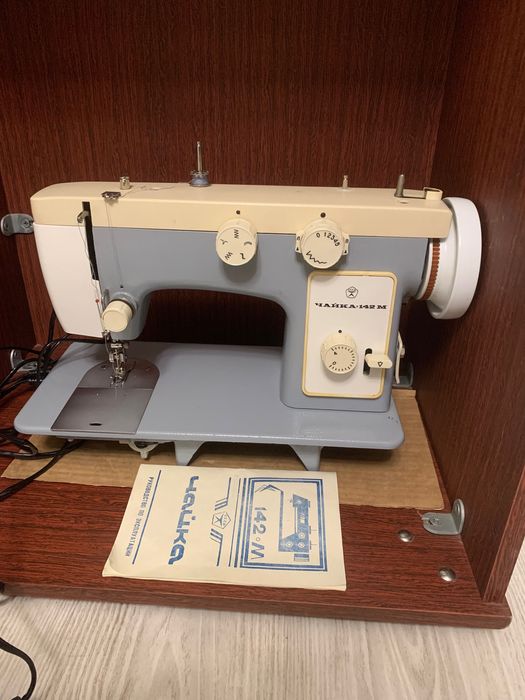 Швейна машинка «Чайка»