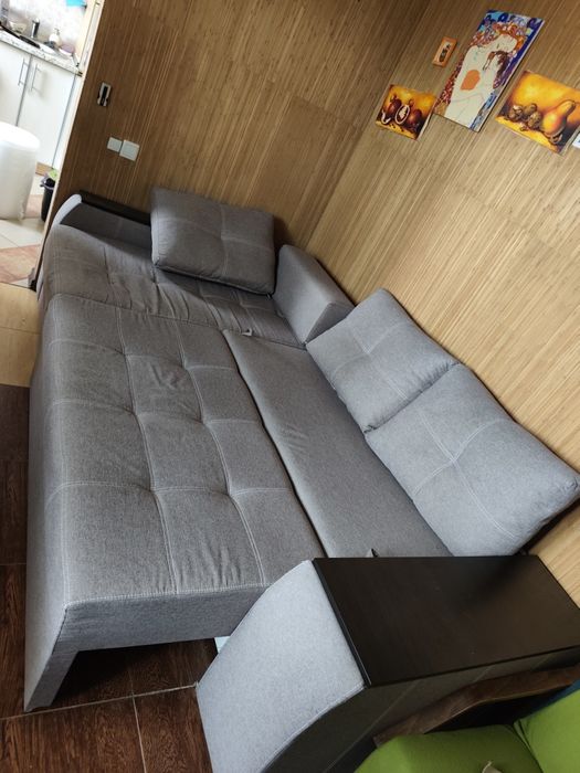 Диван угловий,вмісткий