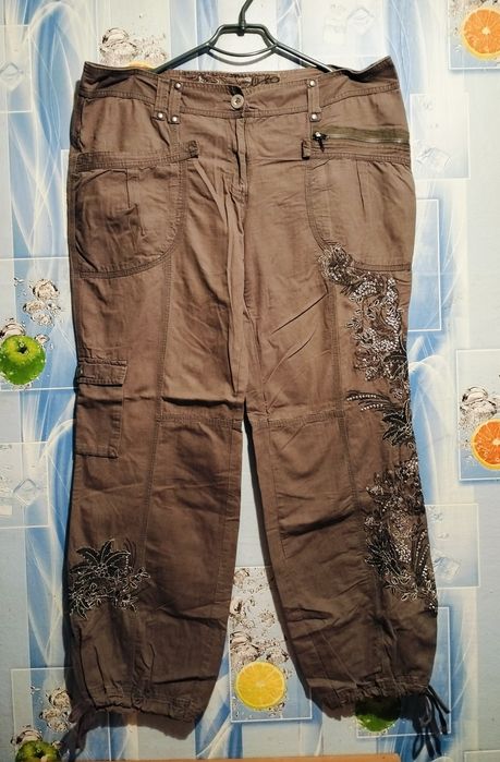 Продам женские брюки-36,40,44,46,48,50,52 р-ров