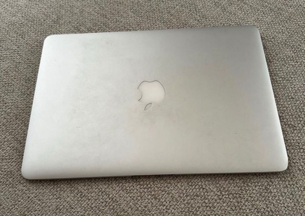 MacBook Air 13 (2015)