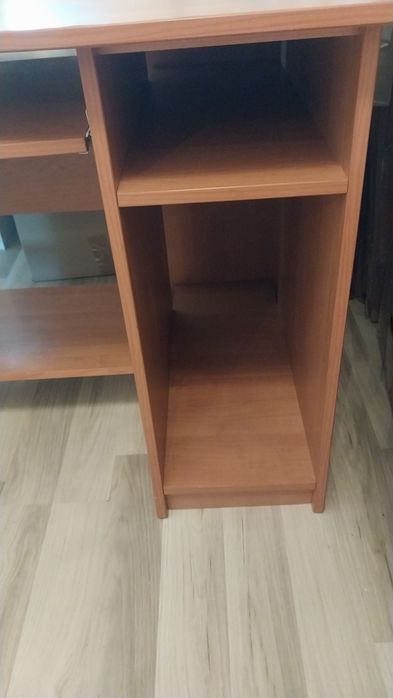 Стол компьютерный (письменный стол)