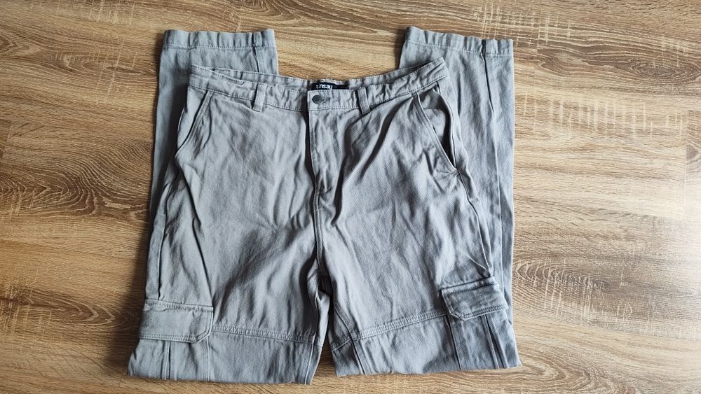 Spodnie cargo męskie Nowe