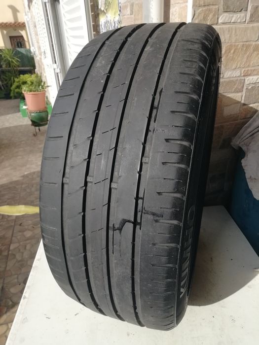 Pneu 225/45 ZR 17  91 W  Muito bom