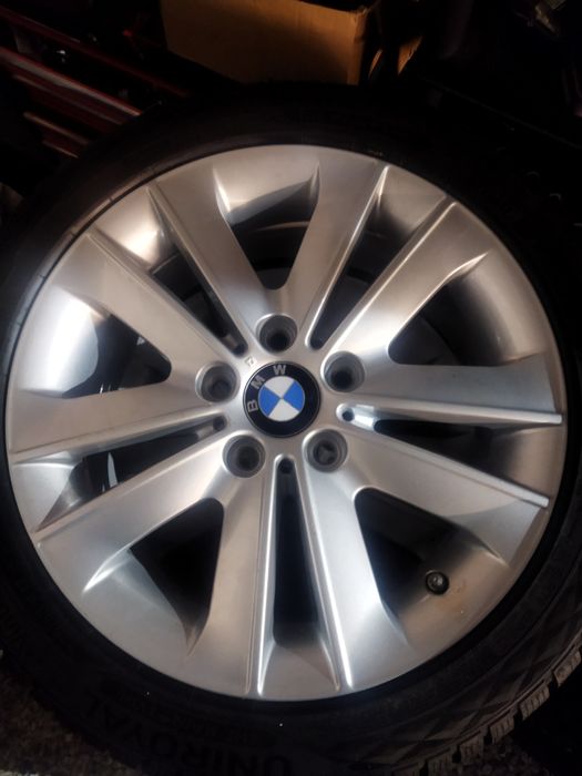 Opony zimowe z felgami