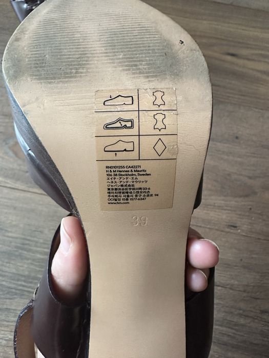Skórzane sandały na słupku H&M 39
