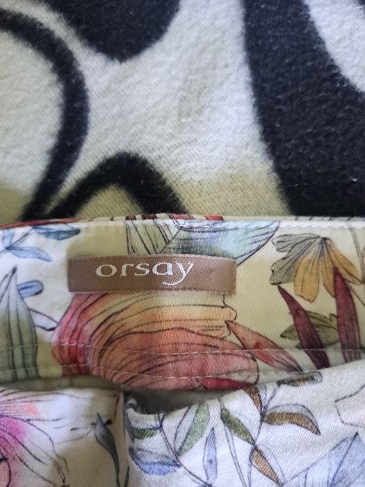 Spodnie damskie w kwiaty rozmiar 34