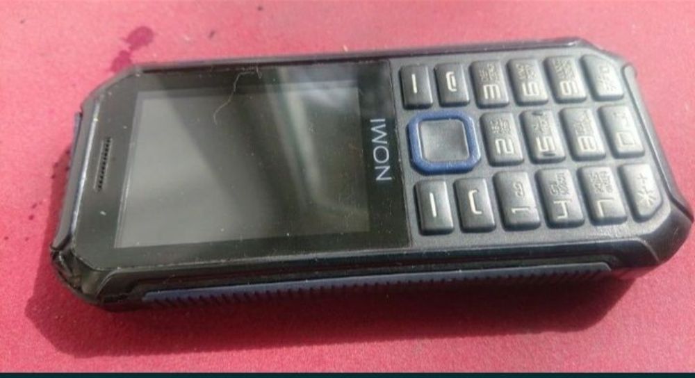 Телефон
Бабушкофон
Nomu I245
Аккуратный
Большие клавиши
Большие буквы