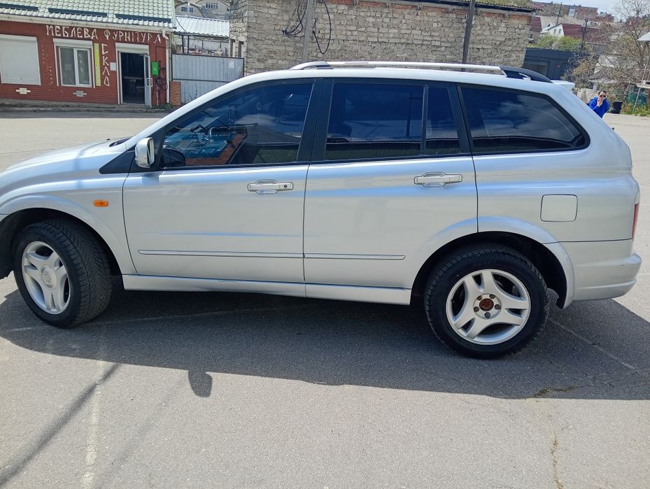 Ssang Yong  Cyron