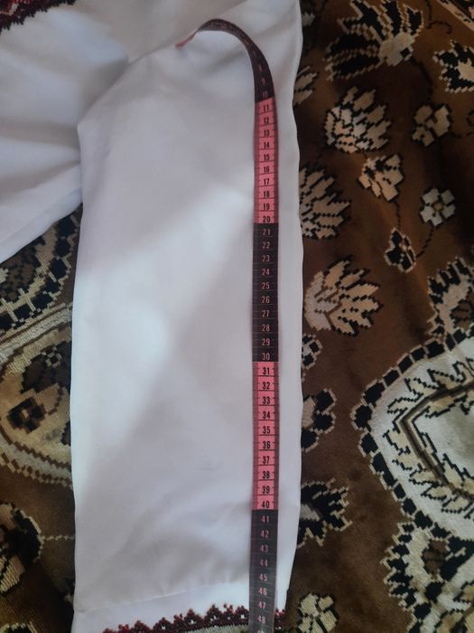 Вишиванка. Ручна робота. З бісером. БУ