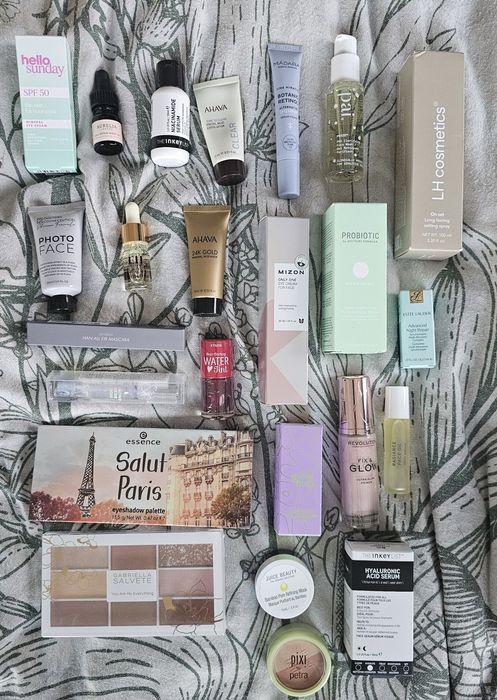 Zestaw kosmetyków kalendarz adwentowy