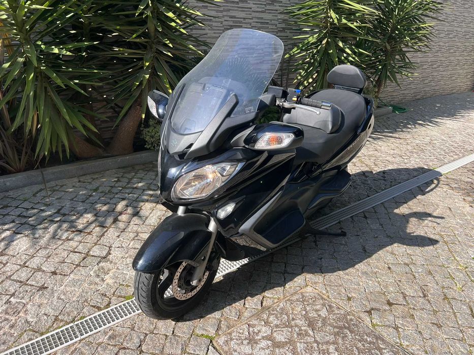 Suzuki Burgman 650 Executive (AN650)