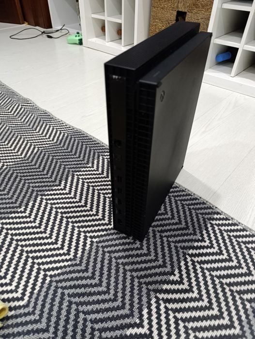 Xbox One X Edição Limitada Project Scorpio 1TB
