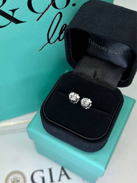 Сережки пусети з діамантами 1.20ct  Біле золото 750 проба