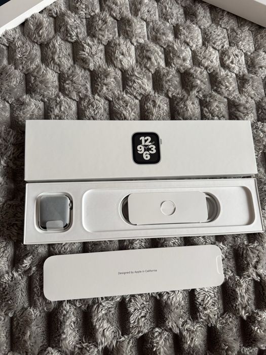 Apple Watch SE 40mm GPS Silver Aluminum, оригінал