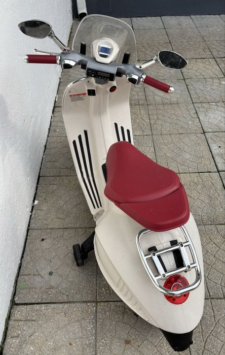 Mota Vespa Criança
