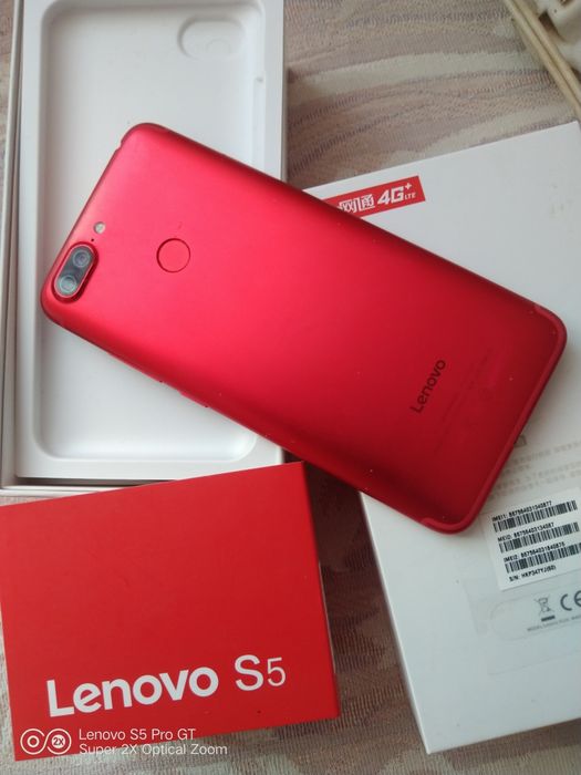 Смартфон Lenovo S5 4/64Gb Red
Смартфон Lenovo S5 4/64Gb Red