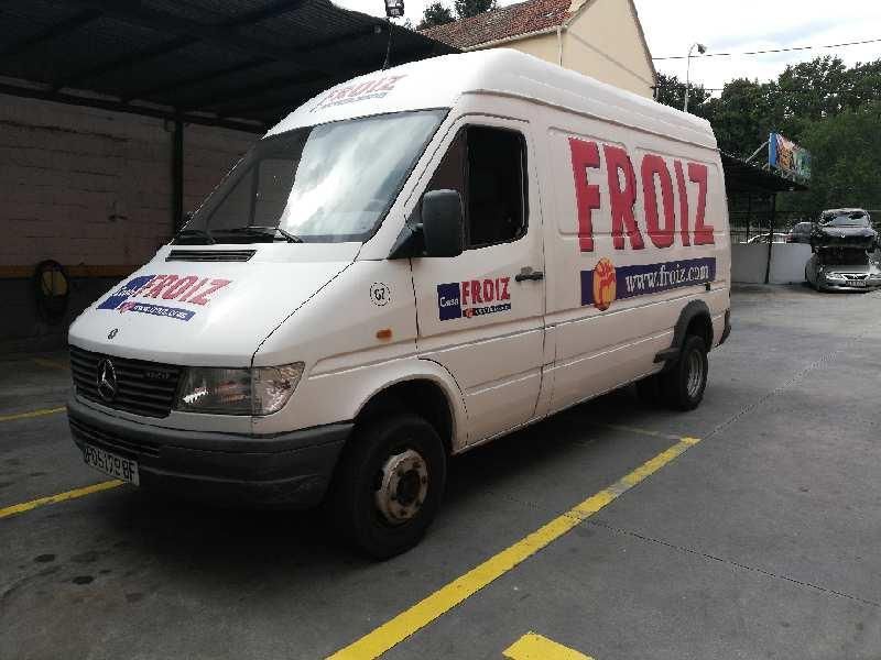 farolim traseiro direito mercedes-benz sprinter