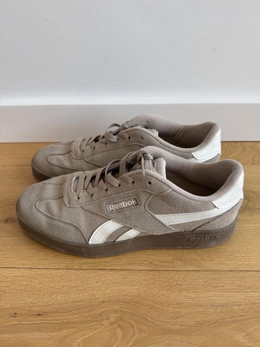 Bezowe Reebok rozmiar 41 klasyczki do wszystkiego