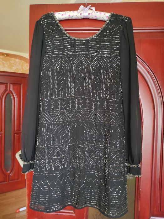Плаття чорне вишите бісером