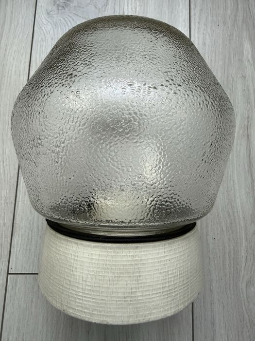 Oprawa z kloszem lampy WOS-100