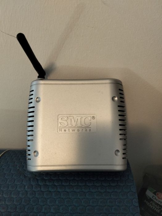Switch SMC Networks de 5 portas