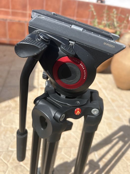 Manfrotto Tripe completo com cabeca e mala de transporte