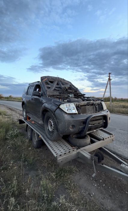 Nissan Patfainder після обстрілу
