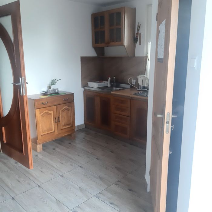 Domek  nad zarybionym stawem