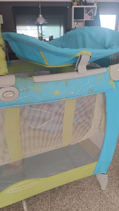 Cama de viagem Graco com 2 níveis de altura + muda fraldas