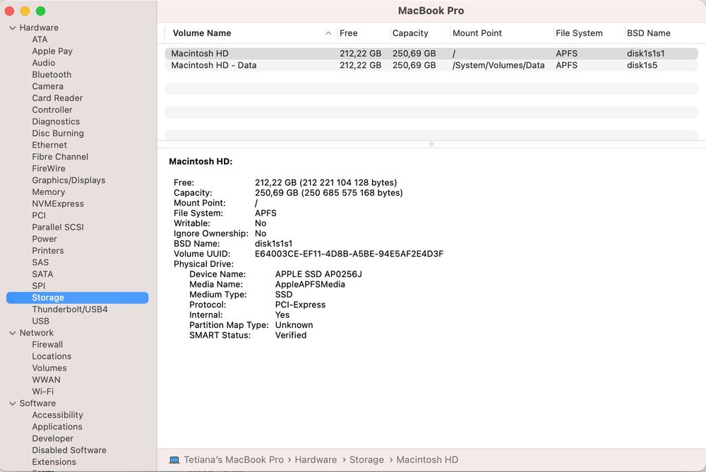MacBook Pro 13" (2017) • 16GB RAM • 256GB SSD • Bardzo dobry stan