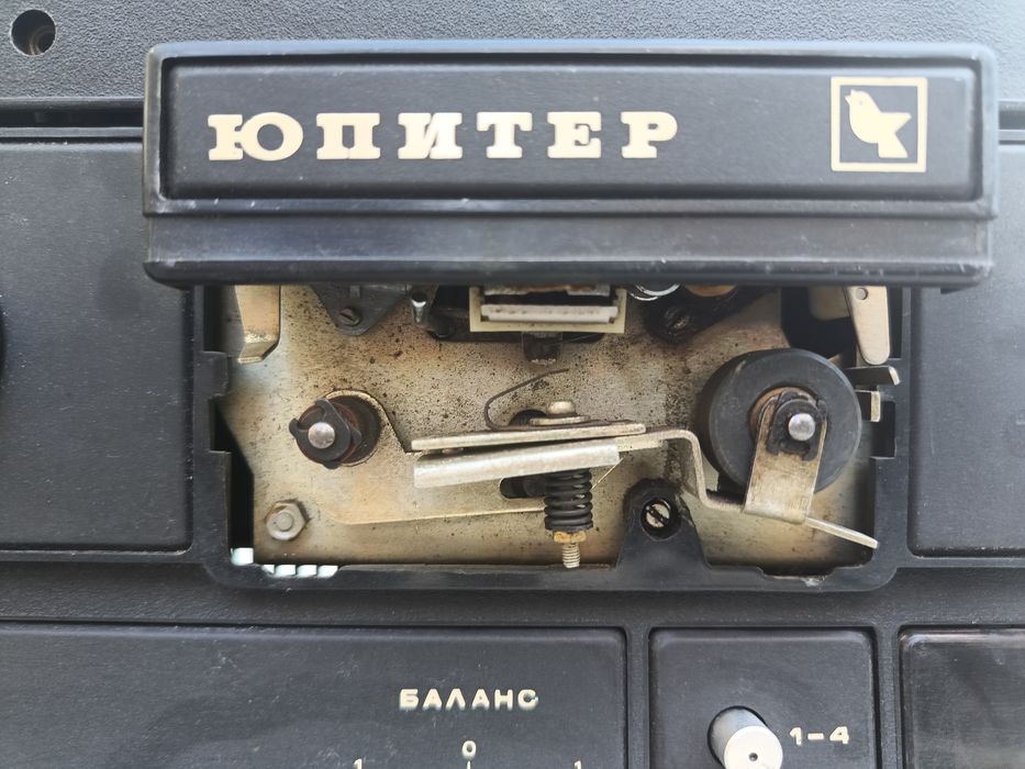Юпитер. Магнітофон бобінний.