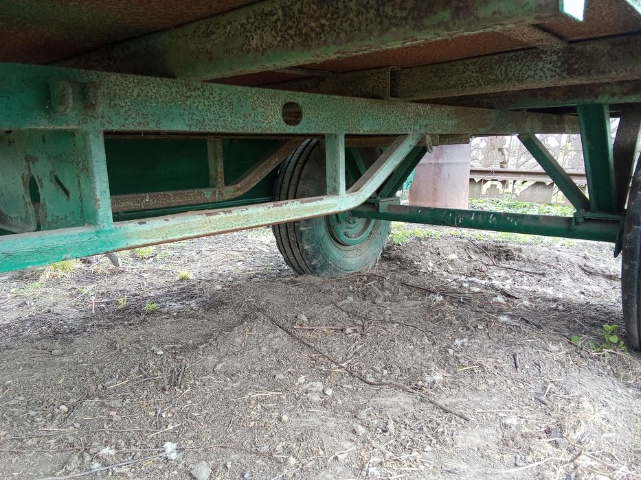 Причіп для трактора