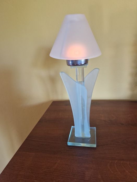 Elegancki świecznik