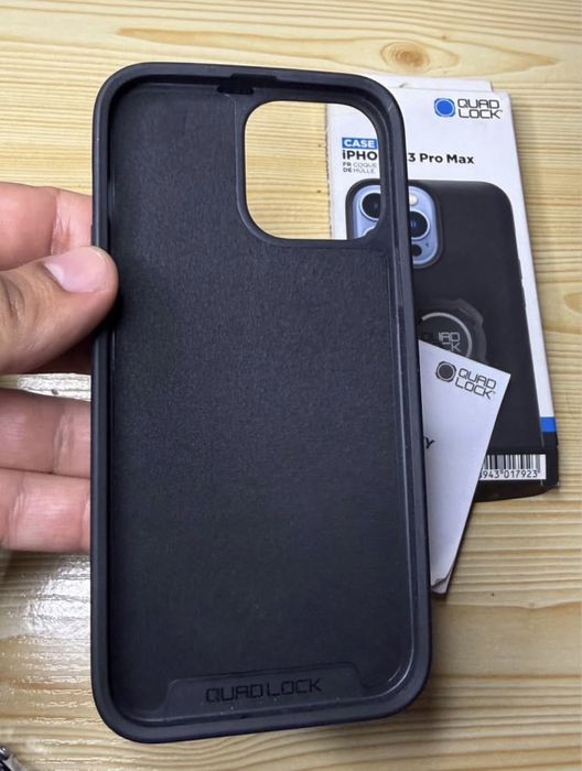 Capa Quad Lock para iPhone 13 Pro Max