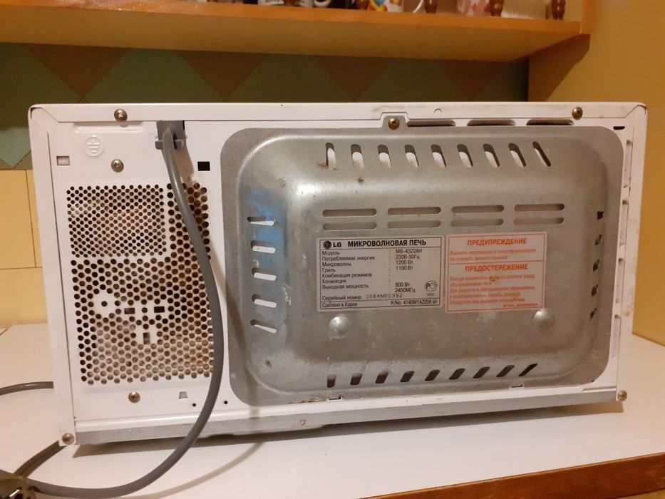 микроволновая печь LG с грилем