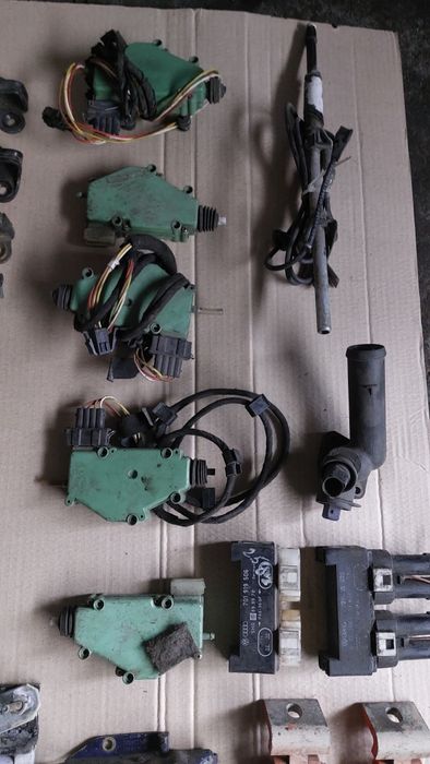 т4 ручка.Зовнішня ручка дверьки-Volkswagen Transporter 4.Дверна ручка