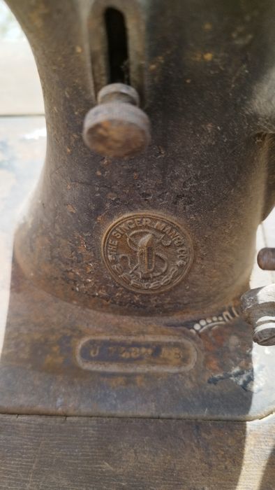 Máquina costura Singer para restauro