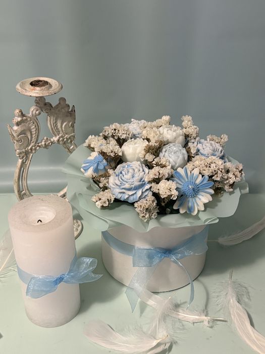 Букет з соєвих свічок