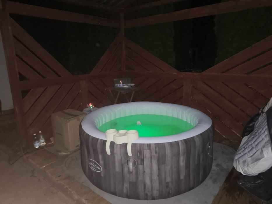 Jakuzzi ogrodowe dmuchane