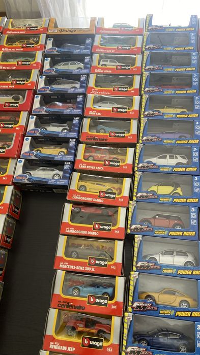 Carros miniaturas 1/43